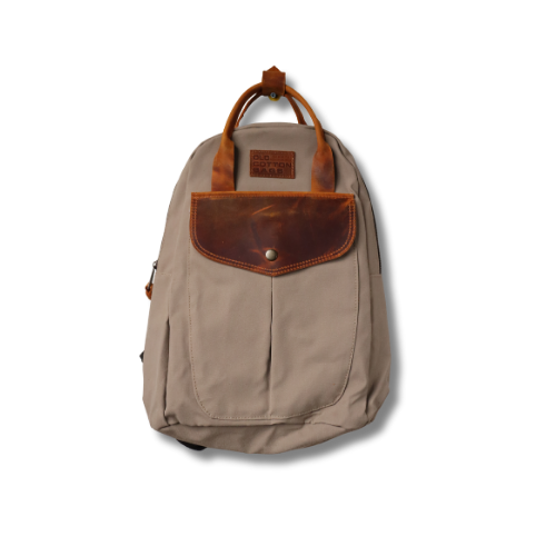 Bej Deri Kapaklı Kanvas Sırt Çantası – Minimal Retro