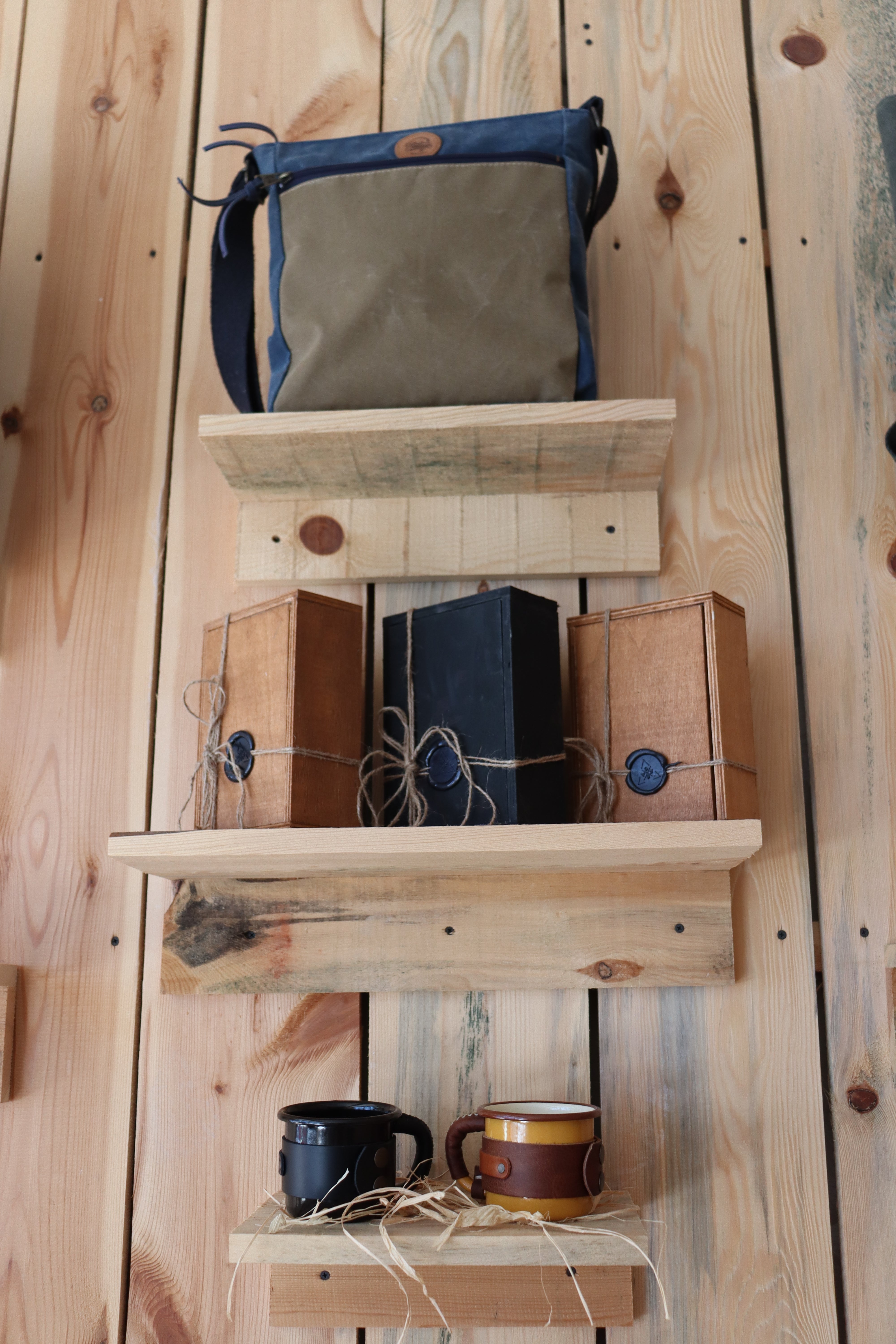 Lacivert-Kahverengi Kanvas Çapraz Çanta – Minimal Tarz